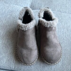 Wonder Nation Kids Boots with Faux Fur Trim - Gray